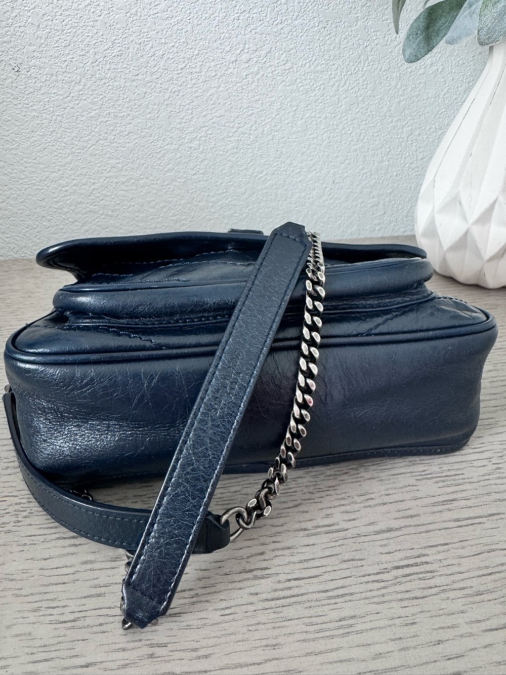 Saint Laurent Nikki Navy Quilted Leather Chain Crossbody Bag - Picture 6 of 10